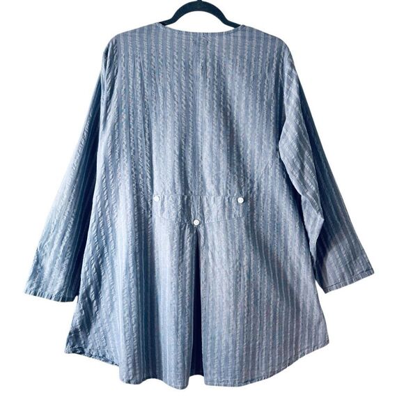 Tulip clothing XL blue white seersucker button front pocket back detail tunic - Picture 7 of 14